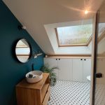 bathroom homestay Lille clean modern space
